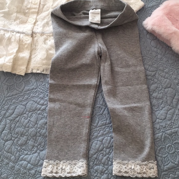 Little Lass Baby 3 pc faux fur and lace set 12m - Picture 6 of 8